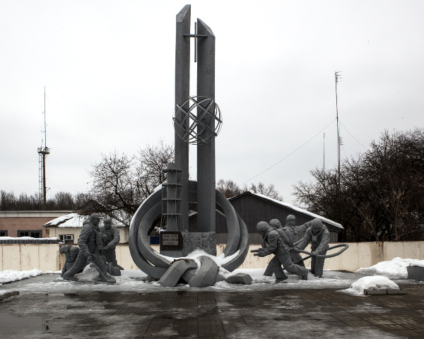 23 - 04_Chernobyl_Monument_web.jpg